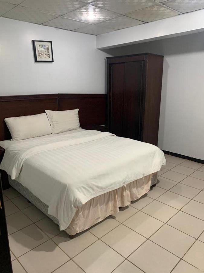 Hend Plaza Hotel Медина Экстерьер фото