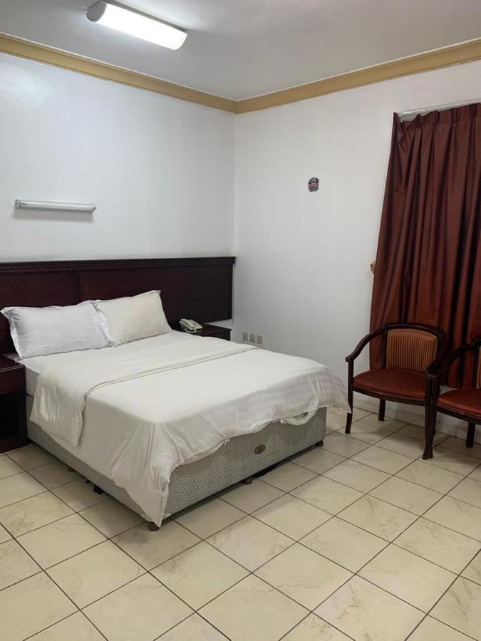 Hend Plaza Hotel Медина Экстерьер фото